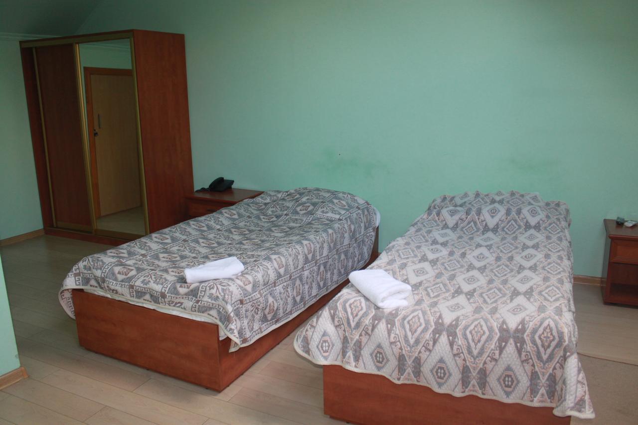Mini-Hotel Verhovina Kijev Kültér fotó